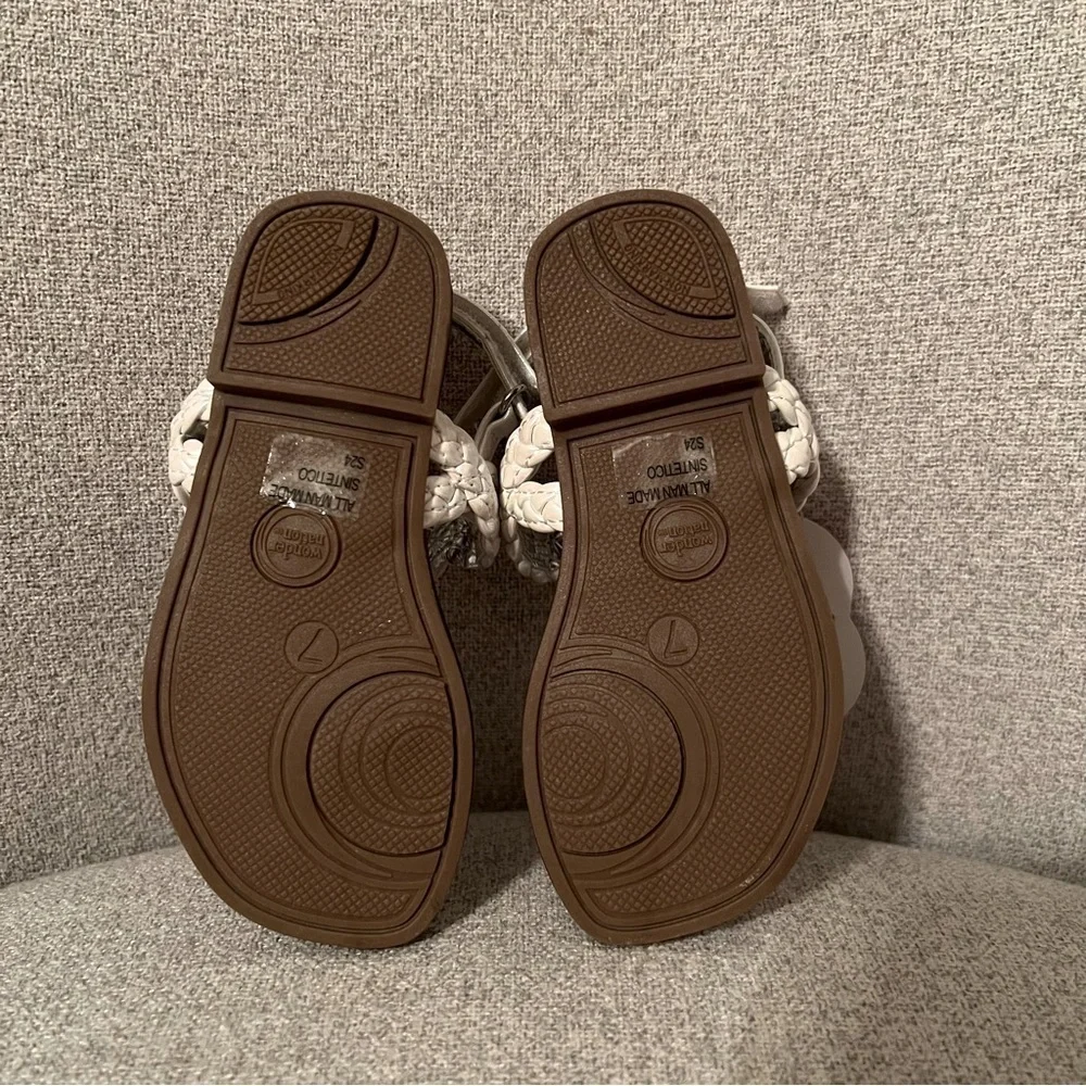 NWT Wonder Nation girl’s iridescent white braided sandals